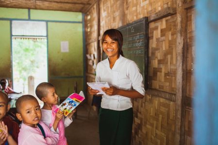 Mandalay,,Myanmar,8,December,2016:,School,Teacher,At,Local,School
